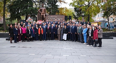 Başkan Sarıkurt'tan Demokrasinin Temel Taşı Muhtarlara Teşekkür	