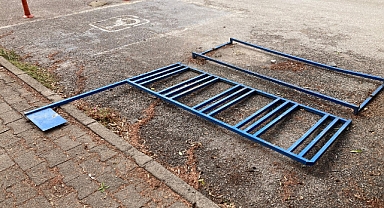 Bisiklet Park Yerleri Zarar Gördü