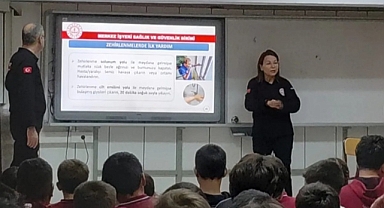 Hayat Kurtaran Bilgiler Öğrencilerle Buluştu