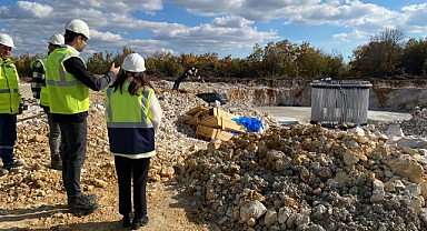 Kaymakam Ünlü, Rüzgar Enerji Santrali Sahasını İnceledi