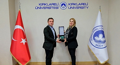 Kırklareli Gençlik Merkezi Müdürü Kenan Mete’den KLÜ Rektörü Prof. Dr. Rengin Ak’a Ziyaret