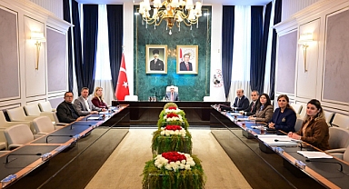 Kırklareli İl Encümeni Toplantısı Valilikte Gerçekleştirildi 