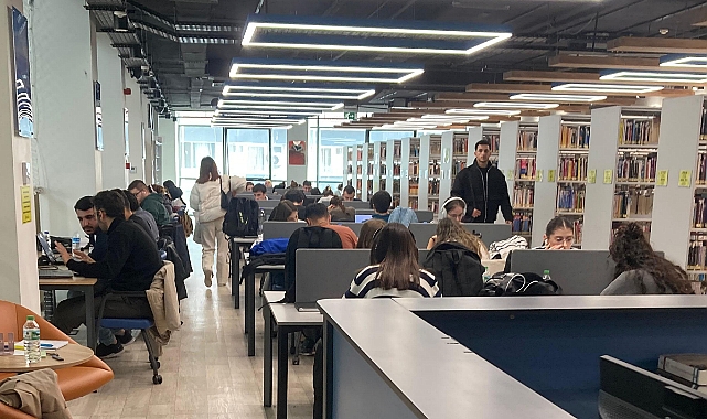 Kırklareli İl Halk Kütüphanesi'nde Hafta Sonu Yoğunluğu