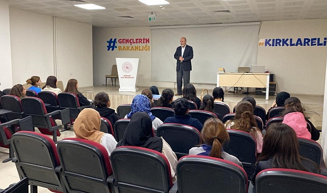 KYK Babaeski Kız Öğrenci Yurdu’nda “Gençlik ve İnanç” Hasbihali Gerçekleştirildi