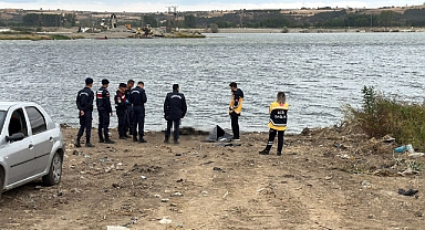 Meriç Nehri'nde erkek cesedi bulundu