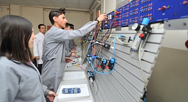 SEKTÖR İÇİ OKUL, SEKTÖRE ENTEGRE OKUL, BÖLGE OKULU VE İHTİSASLAŞMIŞ MESLEK LİSELERİ YAYGINLAŞTIRILACAK