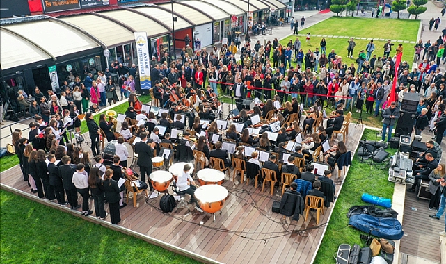 TRAKYA ÜNİVERSİTESİNDE CUMHURİYET BAYRAMI KONSERİ