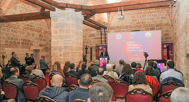 ÜNİVERSİTEMİZDE “TROMBOZ VE HEMOSTAZ SEMPOZYUMU” DÜZENLENDİ