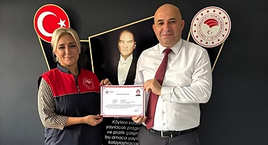 Veteriner Sağlık Çalışanlarına Başarı Belgeleri Takdim Edildi