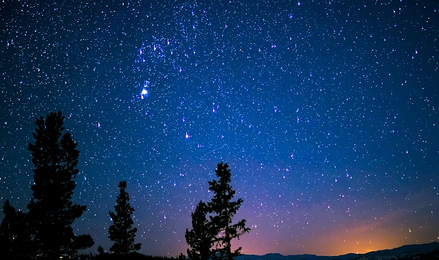 18 Kasım 2025 Günlük Burç Yorumları: Yenilik Enerjisi ve İçsel Dönüşüm Günü