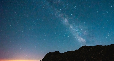 22 Kasım 2025 Günlük Burç Yorumları: Bugün Sizi Neler Bekliyor?