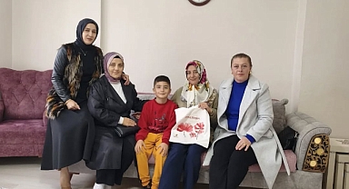 AK Parti Babaeski Kadın Kolları’ndan Atatürk Mahallesi'nde Hane Ziyaretleri