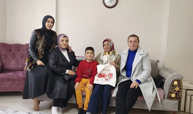 AK Parti Babaeski Kadın Kolları’ndan Atatürk Mahallesi'nde Hane Ziyaretleri