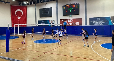 Anadolu Lisesi Fen Lisesi'ni Mağlup Ederek Finalde 