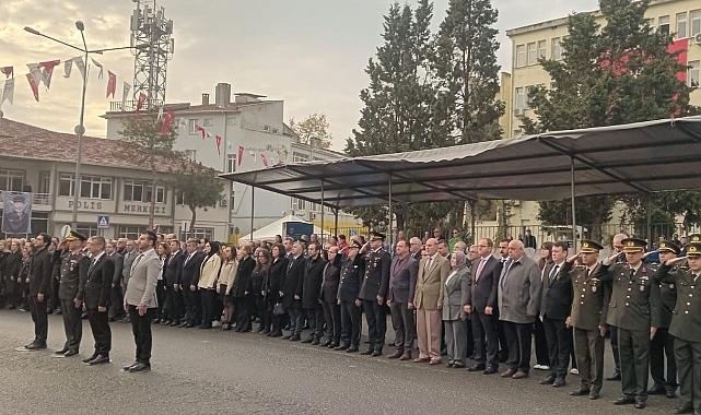 Babaeski’de 10 Kasım’da Atatürk Saygı ve Özlemle Anıldı