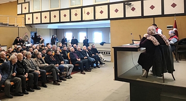 Babaeski'de Çiftçilere B-Reçete Eğitimi Verildi 