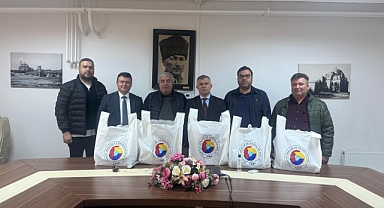 Babaeski Ticaret Borsası’ndan 420 Öğrenciye Kışlık Bot Desteği