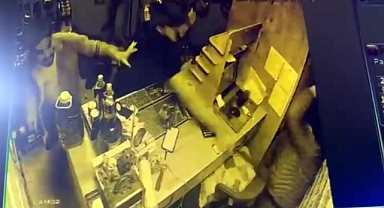 Büfe işletmecisi demir çubukla darbedildi; 4 tutuklama