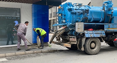 Ekipler Su Baskınlarına Karşı Çalışıyor