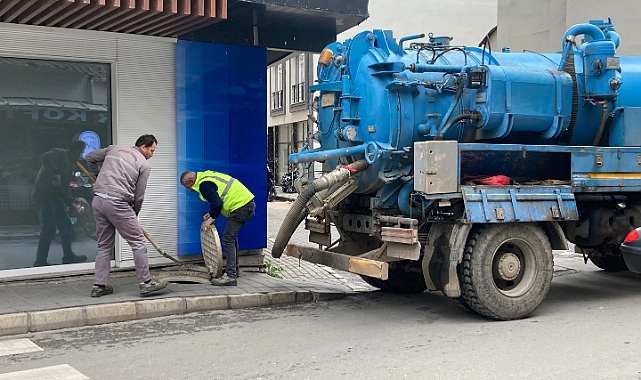 Ekipler Su Baskınlarına Karşı Çalışıyor
