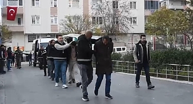 'Kadına ve çocuğa şiddete hayır' pankartı taşıyan Rümeysa'nın öldürülmesine ilişkin 16 tutuklama