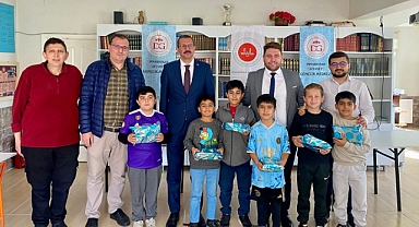 Kaymakam Özderin Gençlik Kampının Son Gününde Gençlerle Buluştu