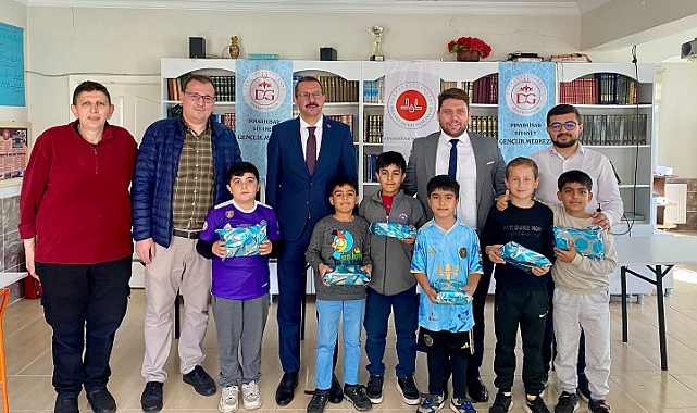 Kaymakam Özderin Gençlik Kampının Son Gününde Gençlerle Buluştu