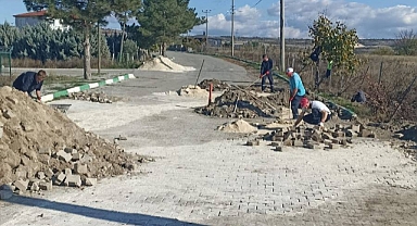 Kaynarca'da Bozulan Yollarda Tamirat Çalışmaları Sürüyor