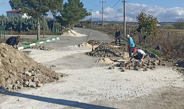 Kaynarca'da Bozulan Yollarda Tamirat Çalışmaları Sürüyor