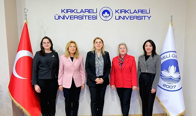 Kırklareli Belediyesi Kadın Meclis Üyelerinden Rektör Rengin Ak’a Ziyaret