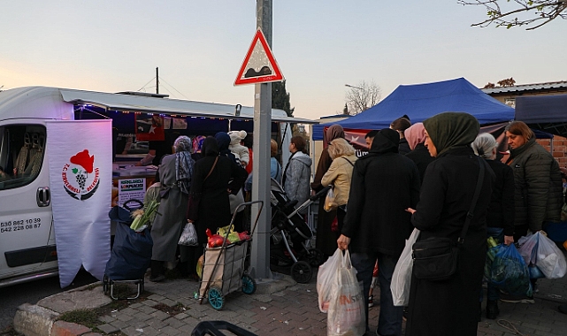 Kırklareli Belediyesi Şehitler İçin Lokma İkramında Bulundu
