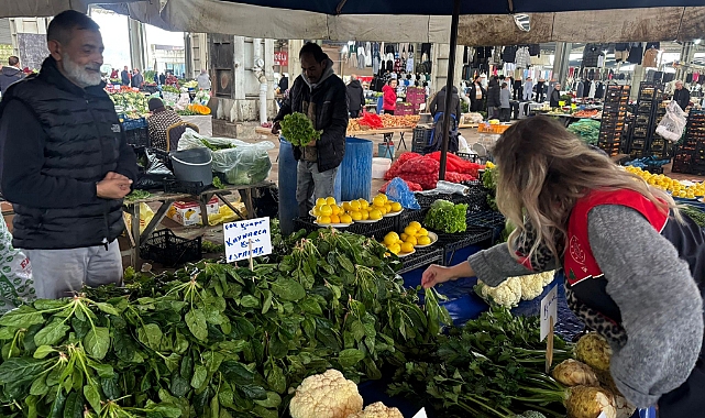 Lüleburgaz'da Pazar Yerinde Gıda Denetimi Yapıldı