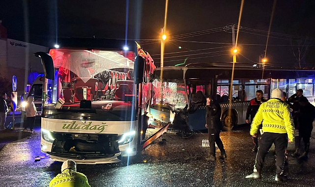 Tekirdağ'da yolcu otobüsü ile halk otobüsü çarpıştı; 9 yaralı