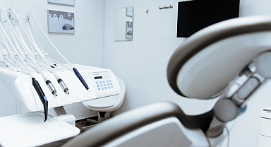 Türkiye’de Diş Hekimliği Mesleği Öğrenciler Arasında Popülerliğini Artırıyor