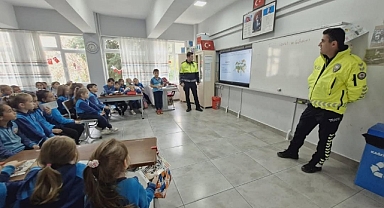 Vize'de İlkokul Öğrencilerine Trafik Dedektifleri Eğitimi