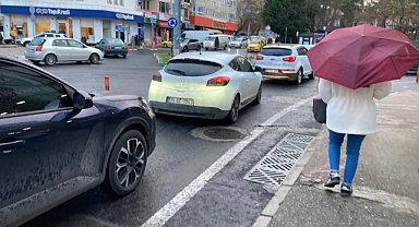 Yağmurlu Havalarda Araç Kullanırken Dikkat 