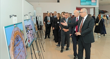 “YAKIN DOĞU ARAP ÜLKELERİNDE YAŞAYAN TÜRK MİMARÎ ESERLERDEN ESİNTİLER” SERGİSİ AÇILDI