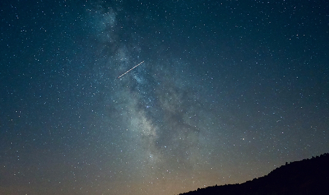 1 Aralık 2025 Pazartesi Günlük Burç Yorumları: Haftaya Enerjik Bir Başlangıç