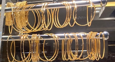 4 Aralık 2025 Güncel Altın Fiyatları: Gram, Çeyrek, Cumhuriyet ve Ons Altında Son Durum