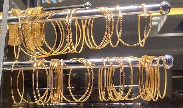 4 Aralık 2025 Güncel Altın Fiyatları: Gram, Çeyrek, Cumhuriyet ve Ons Altında Son Durum