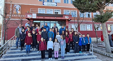 Atatürk Ortaokulu Öğrencilerinden Büyük Başarı