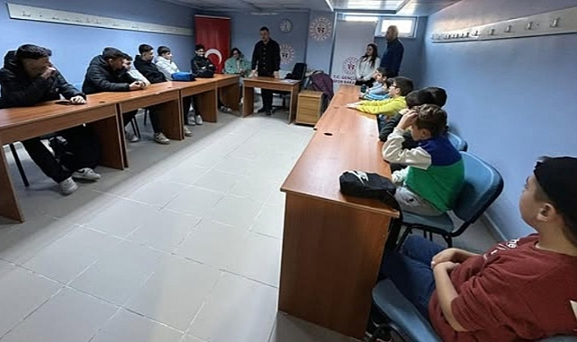 Babaeski’de Sporculara Yönelik Bağımlılıkla Mücadele Eğitimi Verildi