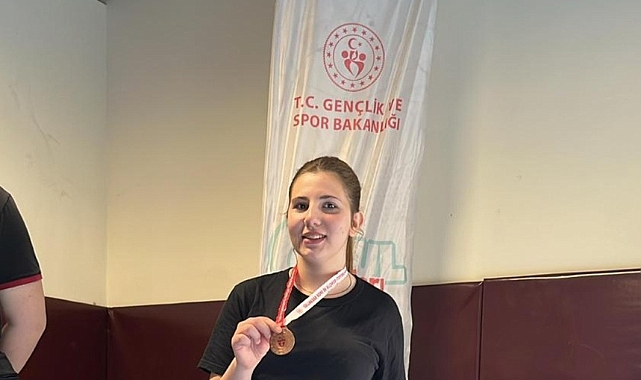 Babaeski MTAL Öğrencilerinden Bilek Güreşinde İl Derecesi