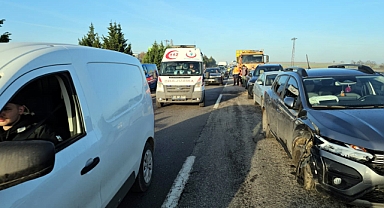 Edirne'de 10 aracın karıştığı zincirleme kaza; 5 yaralı