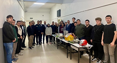 Kaymakam Özderin’den MYO’ya Ziyaret 