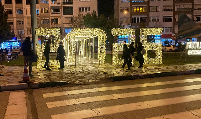 Kırklareli’nde Yılbaşı Işıkları İlgi Odağı Oldu