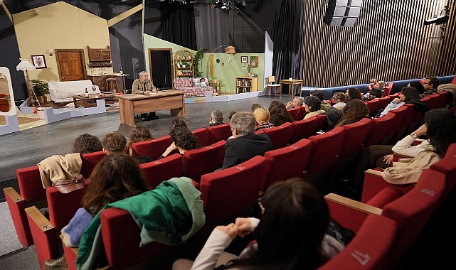 TEKİRDAĞLI TİYATROSEVERLER TİYATRO ATÖLYESİNDE BULUŞTU