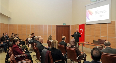 TRAKYA ÜNİVERSİTESİ KALİTE KOMİSYONU ÇALIŞMA GRUPLARI YIL SONU DEĞERLENDİRME TOPLANTISI GERÇEKLEŞTİRİLDİ