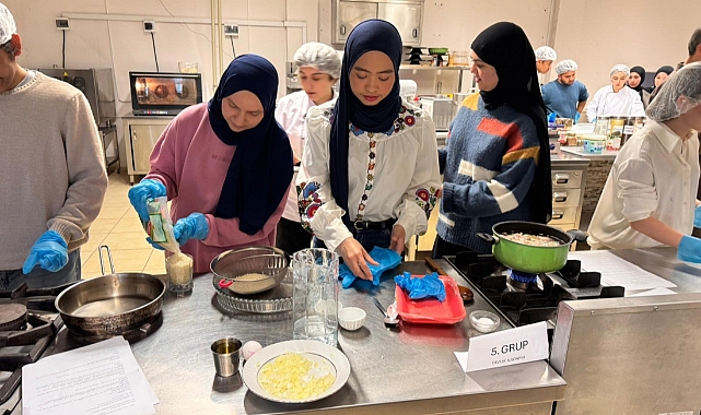 Uluslararası Öğrenciler Trakya Lezzetlerini Deneyimledi