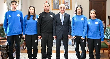 Vali Turan, Bursa Gemlikli Judocuları Makamında Ağırladı